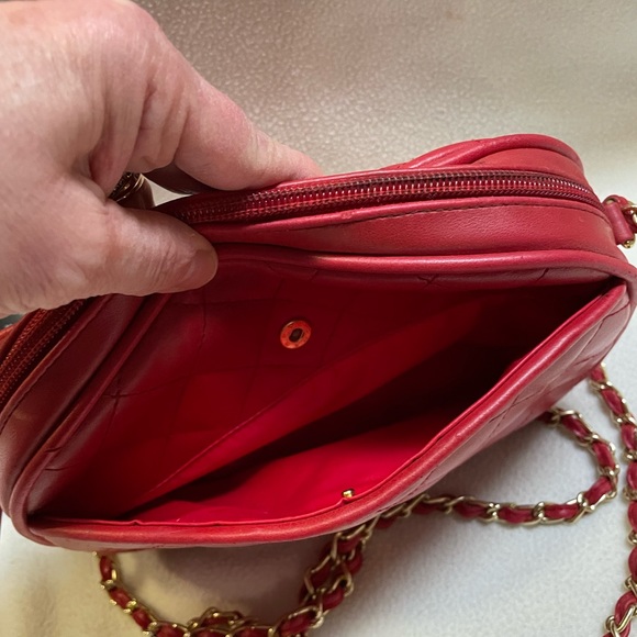 Red Crossbody - Picture 4 of 8